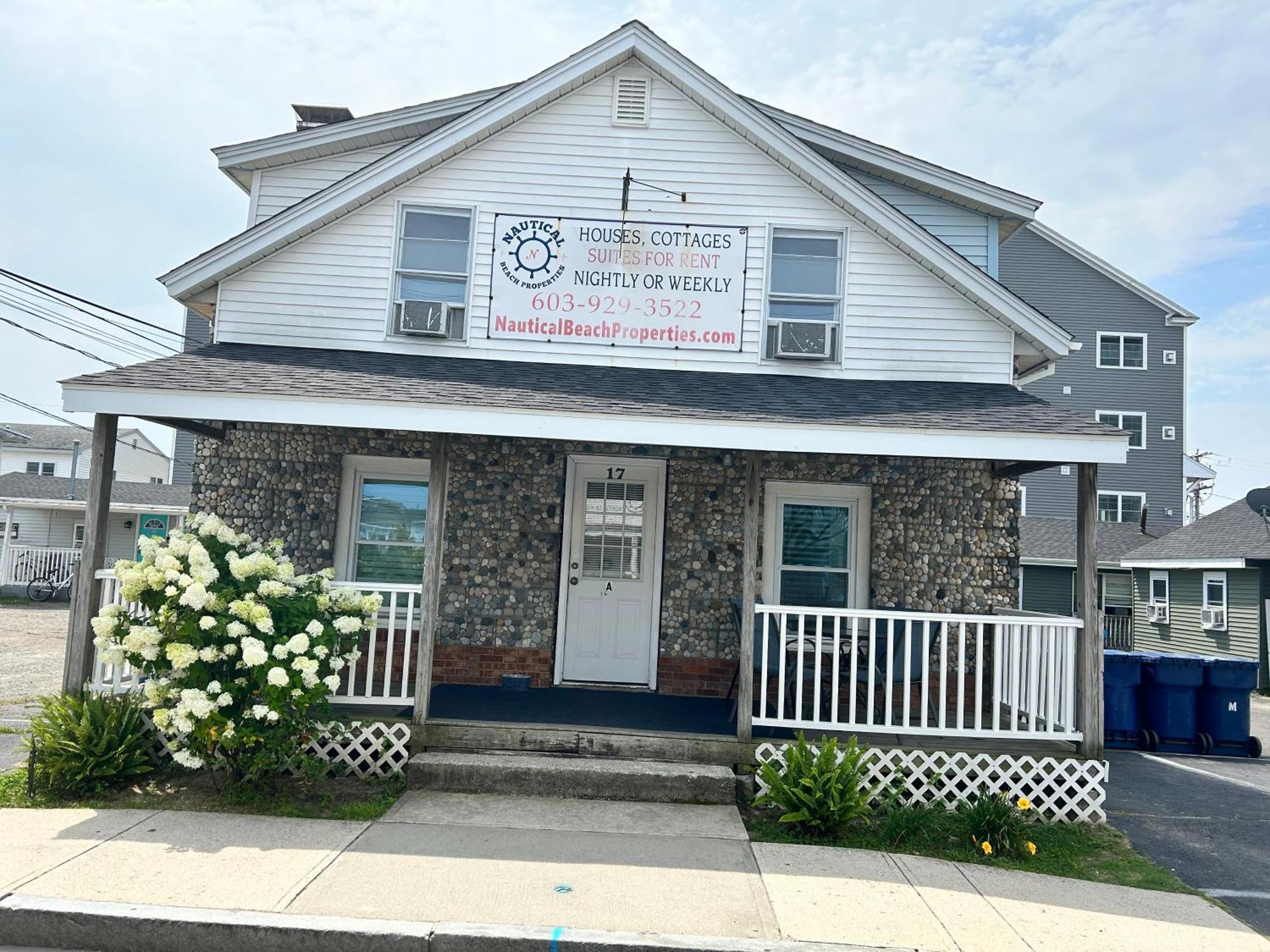 Nautical Beach Properties Хамптън Екстериор снимка